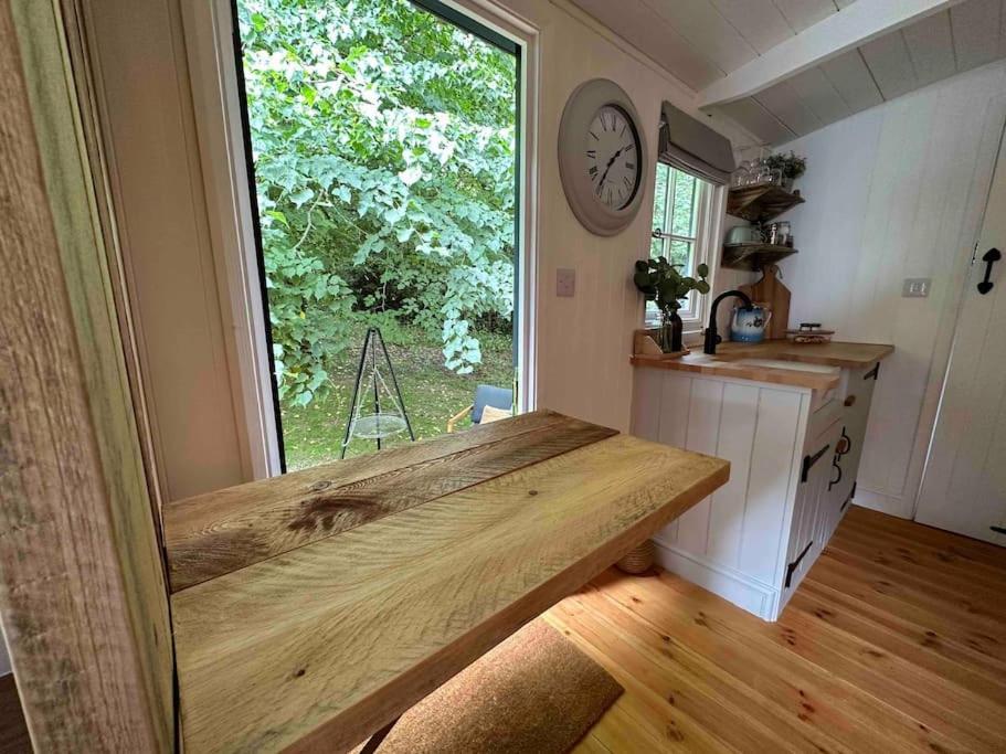 Cornwall Woodland Shepherd'S Hut Deirdres Hut โบดมิน ภายนอก รูปภาพ