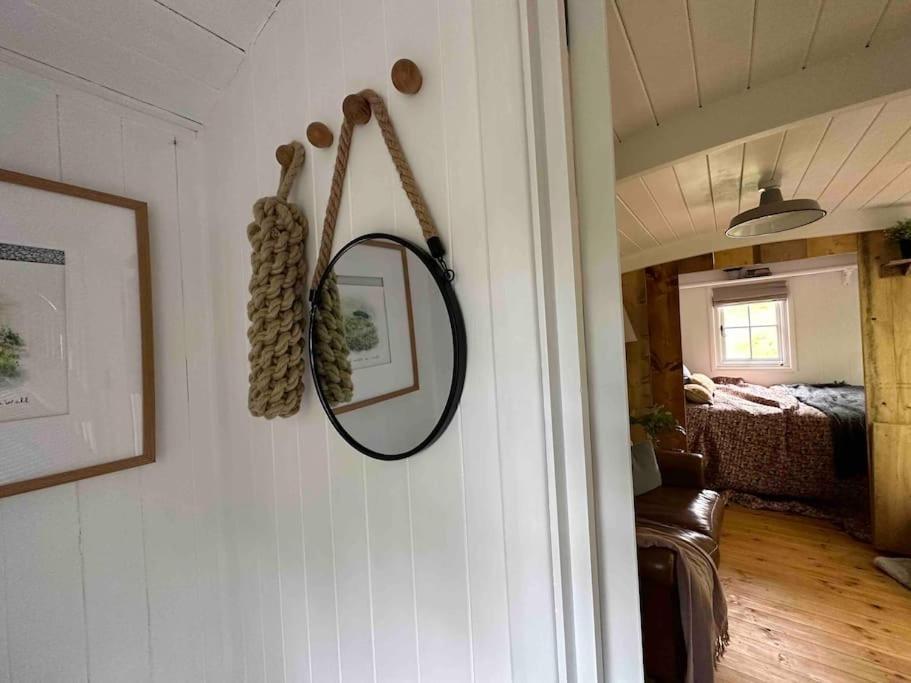 Cornwall Woodland Shepherd'S Hut Deirdres Hut โบดมิน ภายนอก รูปภาพ