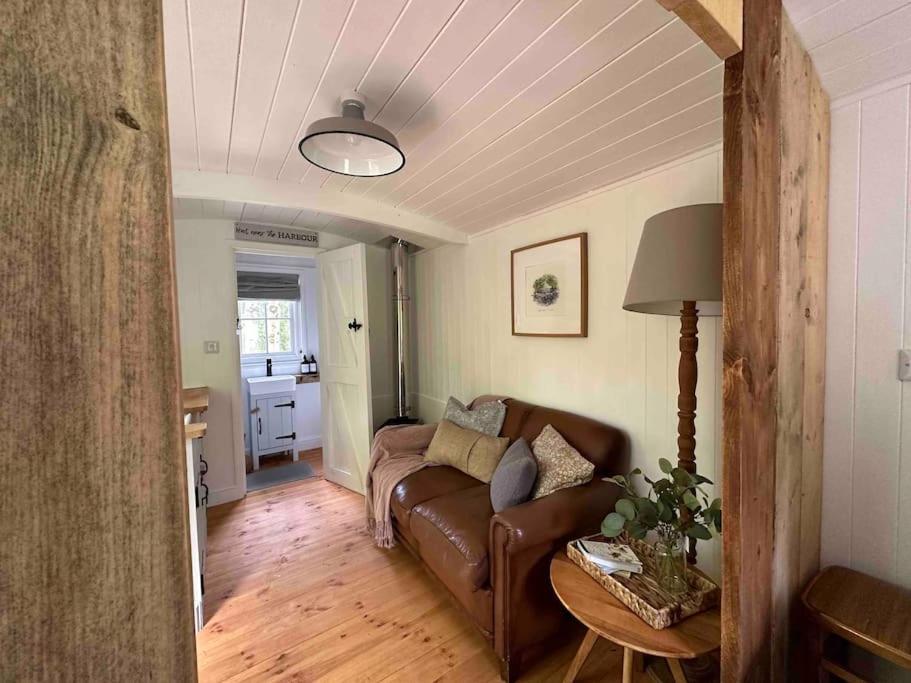 Cornwall Woodland Shepherd'S Hut Deirdres Hut โบดมิน ภายนอก รูปภาพ